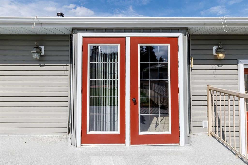 88 Mccullough Cresent, Red Deer, AB - Outdoor With Exterior