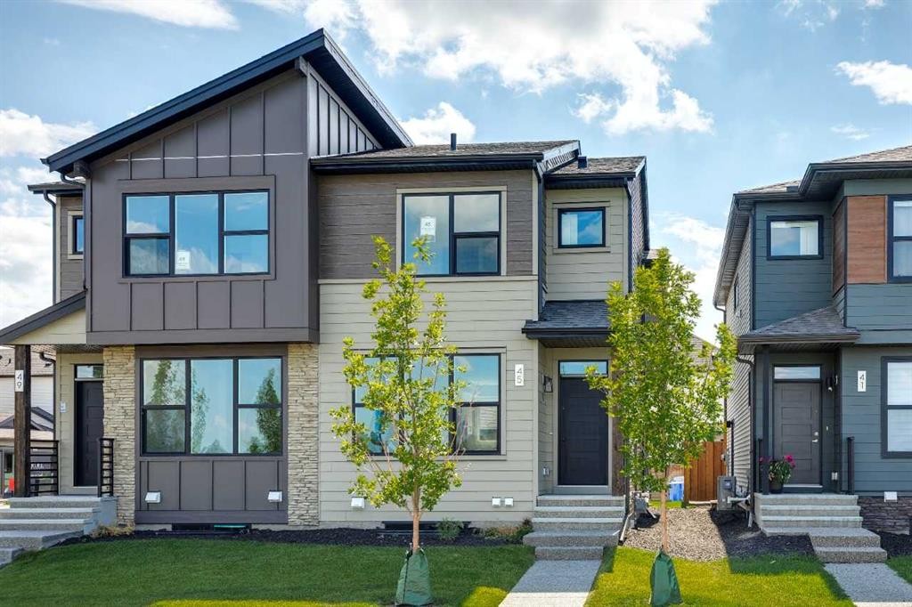 45 Silverton Glen Way Sw, Calgary, AB - Outdoor With Facade