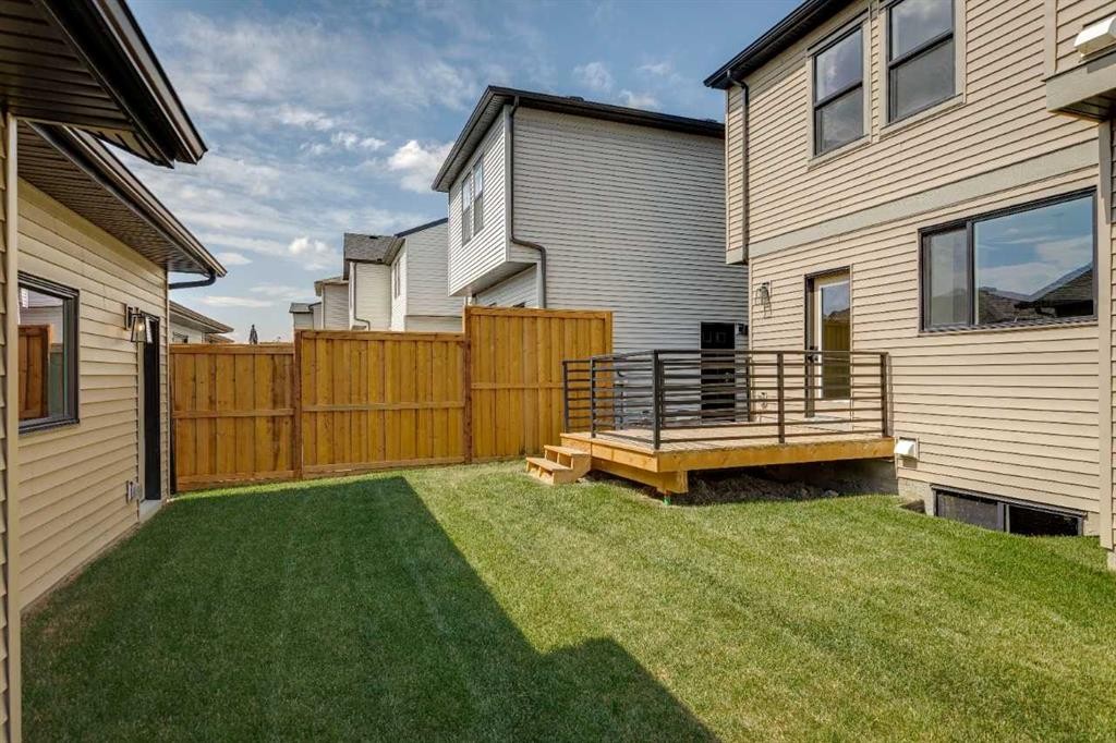 45 Silverton Glen Way Sw, Calgary, AB - Outdoor With Exterior
