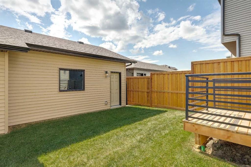 45 Silverton Glen Way Sw, Calgary, AB - Outdoor