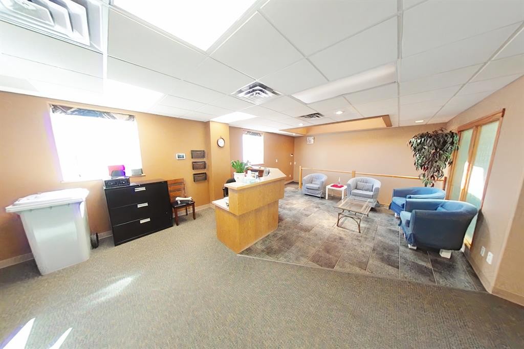 209-4815 50 Avenue, Red Deer, AB