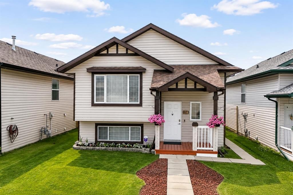 138 Lanterman Close, Red Deer, AB - Outdoor