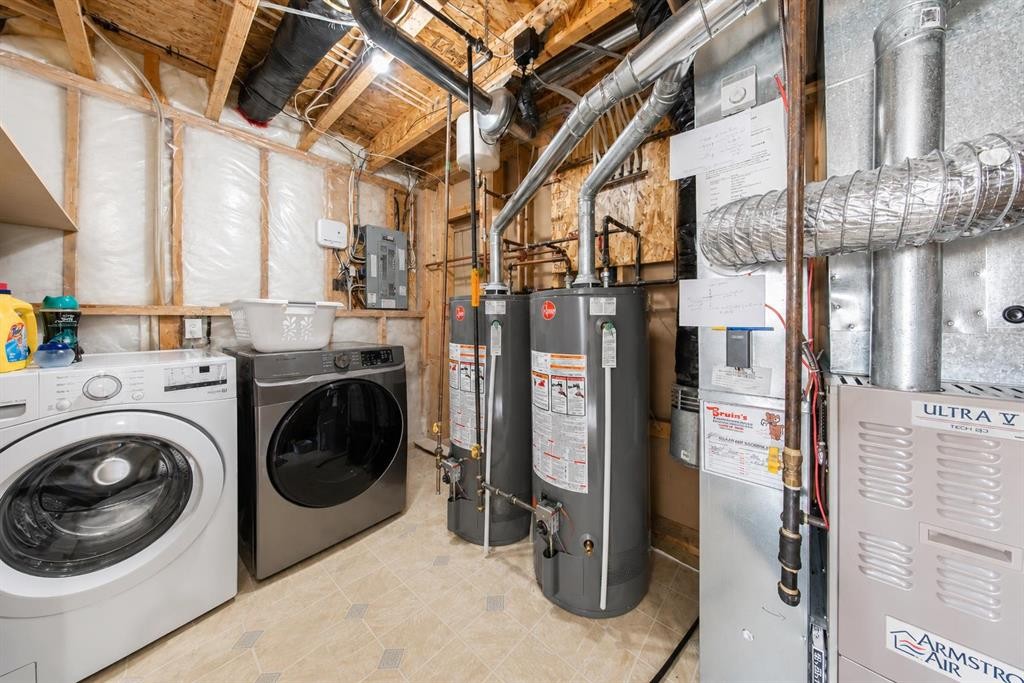 138 Lanterman Close, Red Deer, AB - Indoor Photo Showing Laundry Room