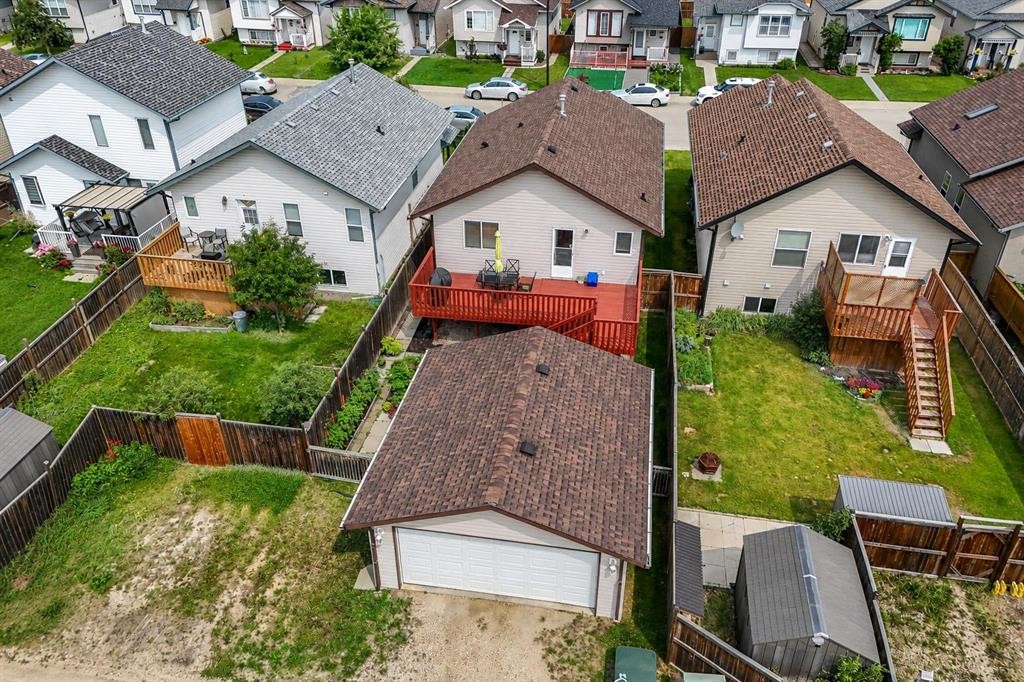 138 Lanterman Close, Red Deer, AB - Outdoor