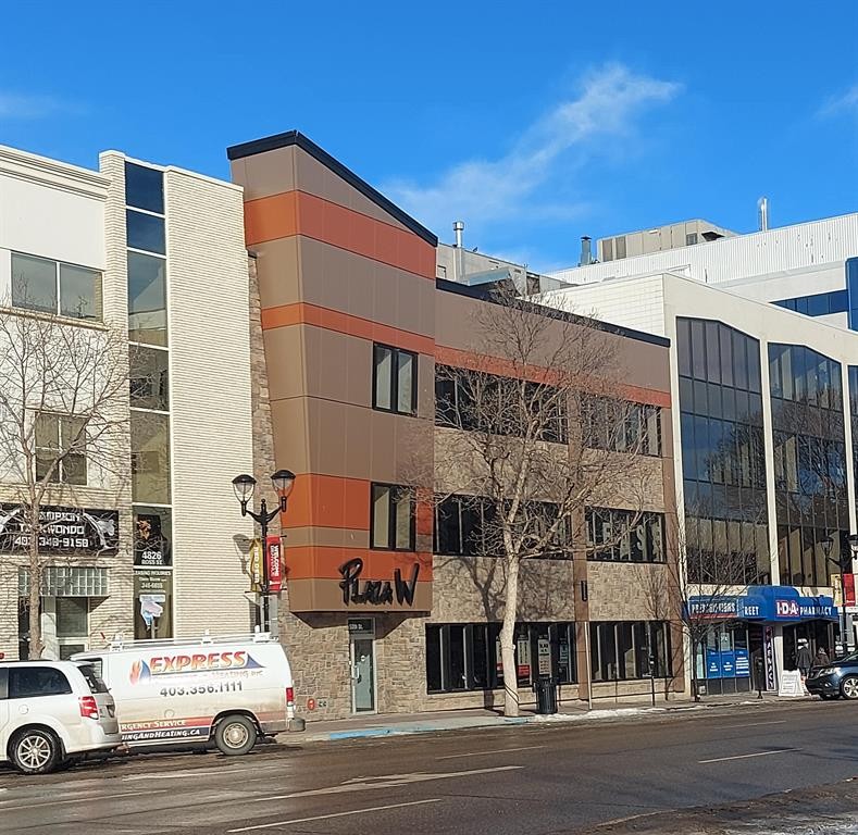 4822 50 Street, Red Deer, AB