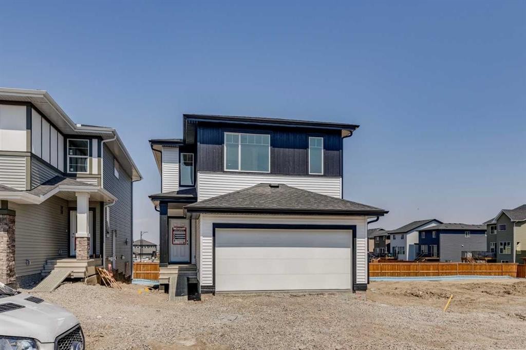 173 Southborough Common, Cochrane, AB - Outdoor