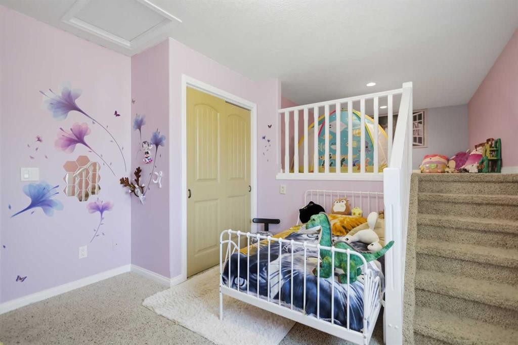 428 6 Avenue, Elnora, AB - Indoor Photo Showing Bedroom