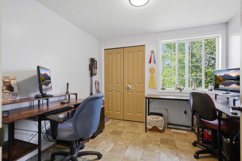 428 6 Avenue, Elnora, AB - Indoor Photo Showing Office