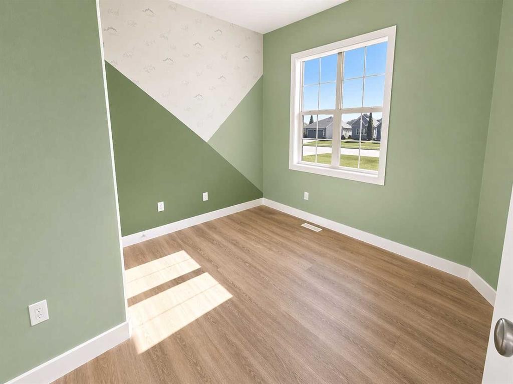 4438 Van Eaton Way, Clive, AB - Indoor Photo Showing Other Room