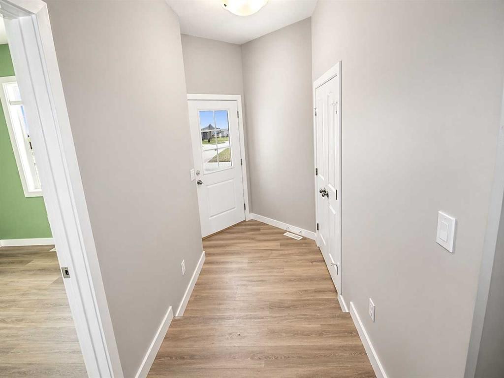4438 Van Eaton Way, Clive, AB - Indoor Photo Showing Other Room