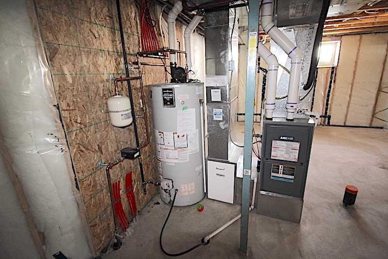 4438 Van Eaton Way, Clive, AB - Indoor Photo Showing Basement