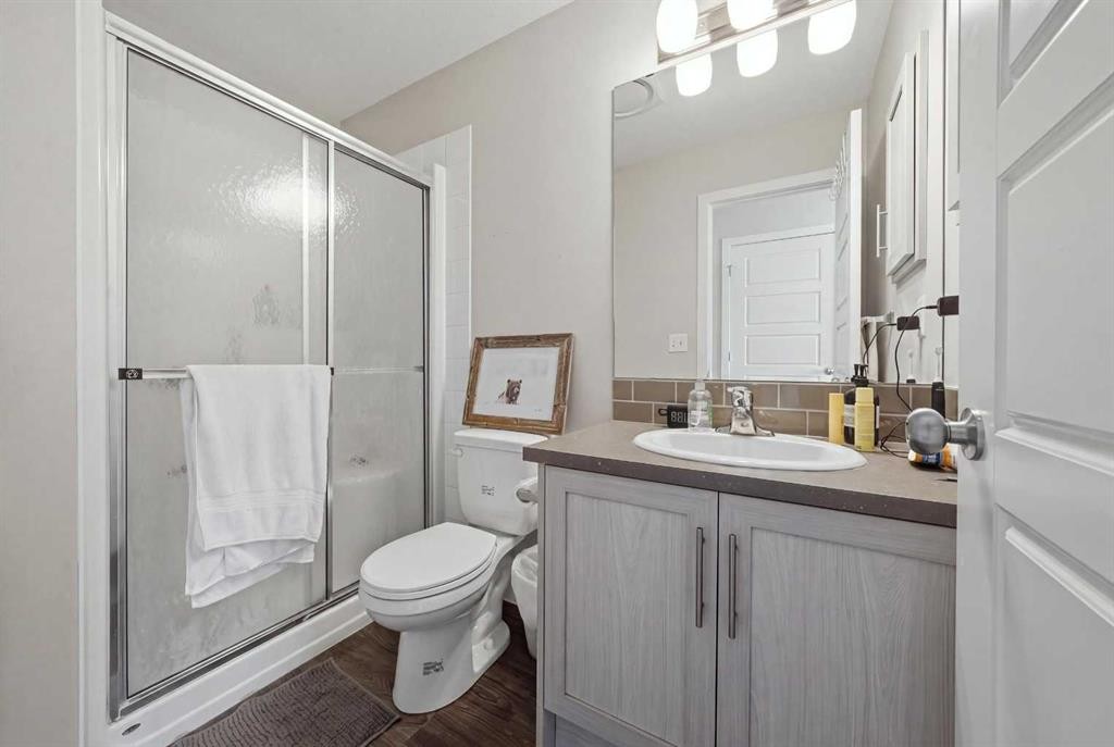 604-125 Caribou Crescent, Red Deer, AB - Indoor Photo Showing Bathroom