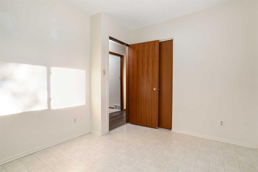 36 Grandview Crescent, Camrose, AB - Indoor Photo Showing Other Room