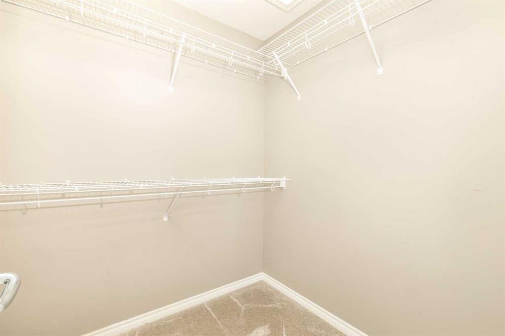 19 Reid Court, Sylvan Lake, AB - Indoor With Storage