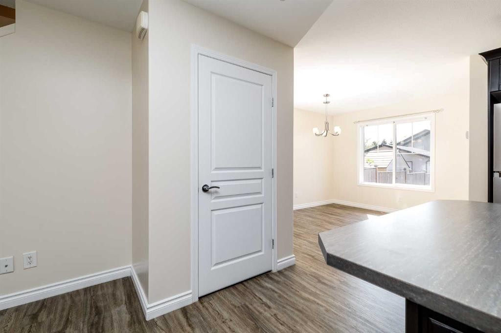 19 Reid Court, Sylvan Lake, AB - Indoor Photo Showing Other Room