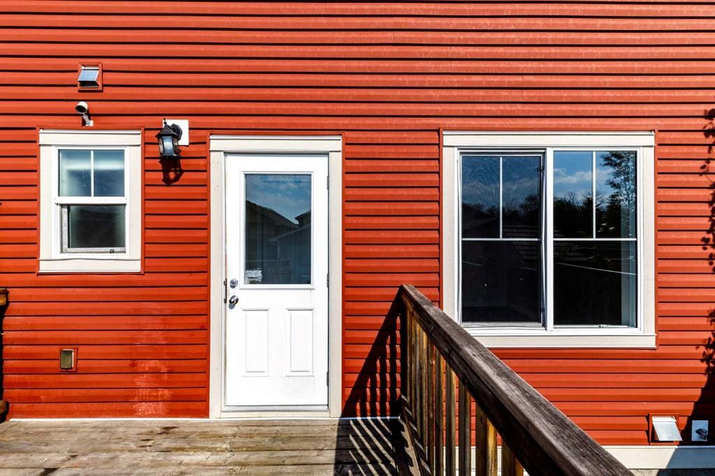 19 Reid Court, Sylvan Lake, AB - Outdoor With Exterior