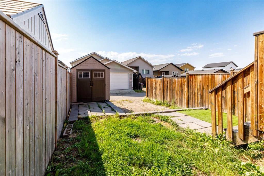 19 Reid Court, Sylvan Lake, AB - Outdoor