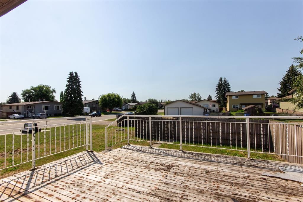 98 Greenham Drive, Red Deer, AB - Outdoor