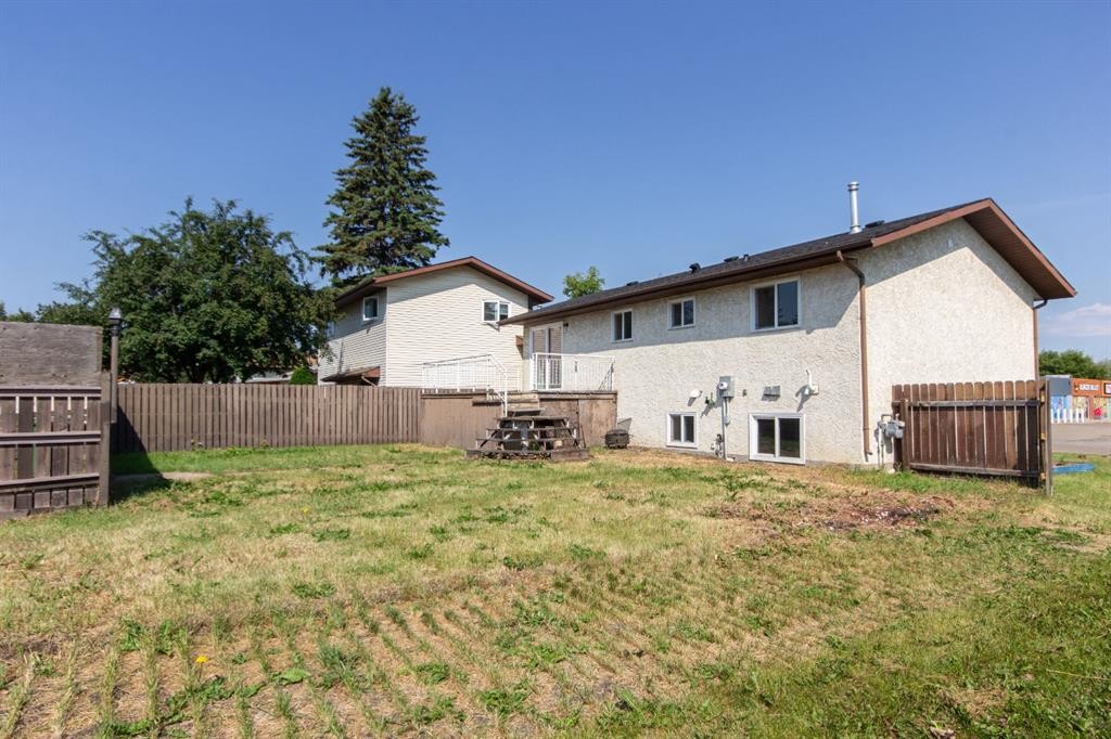 98 Greenham Drive, Red Deer, AB - Outdoor With Deck Patio Veranda With Exterior
