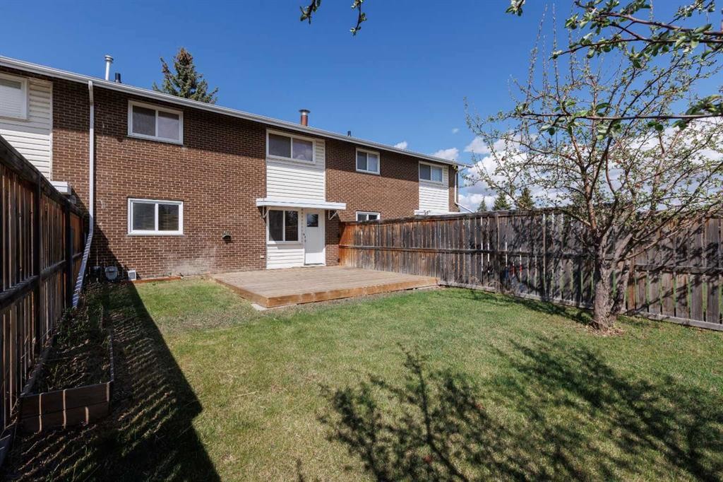 1602-3907 39 Street, Red Deer, AB - Outdoor With Exterior