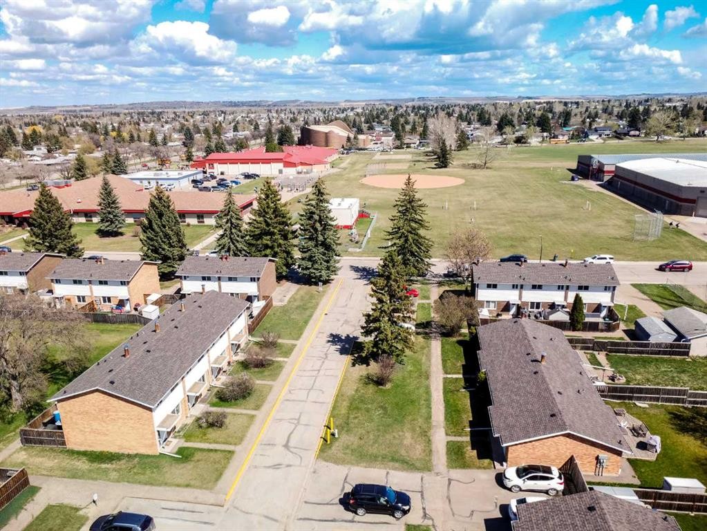 1602-3907 39 Street, Red Deer, AB - Outdoor With View