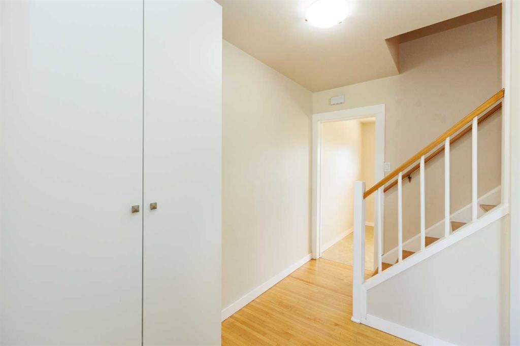 1602-3907 39 Street, Red Deer, AB - Indoor Photo Showing Other Room