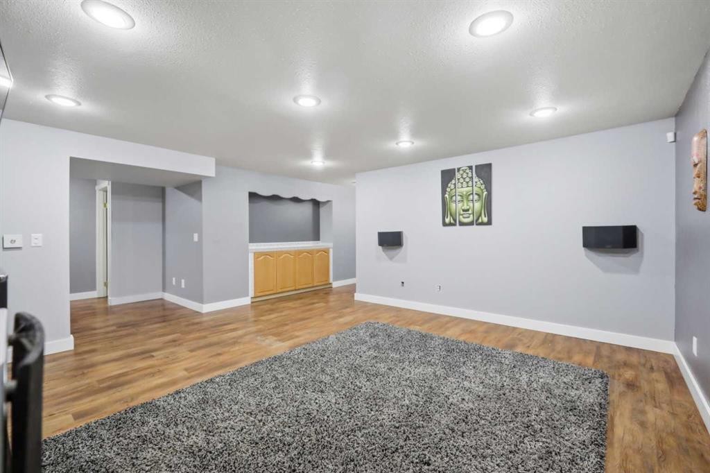 40102 Highway 815, Rural Lacombe County, AB - Indoor