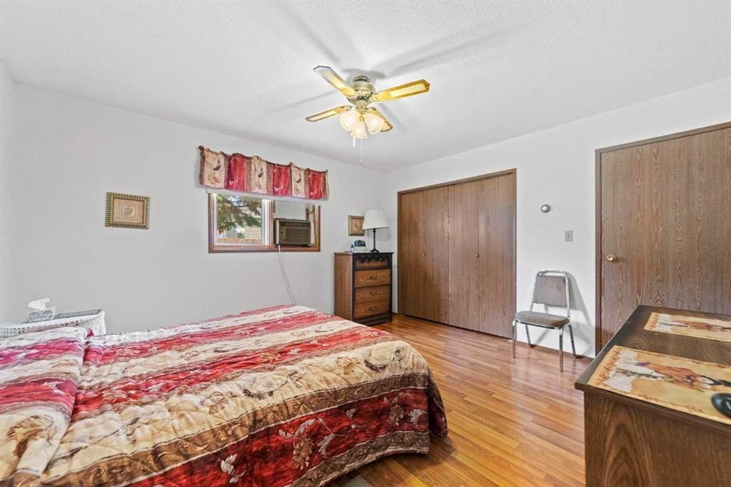 5205 48 Avenue, Sedgewick, AB - Indoor Photo Showing Bedroom