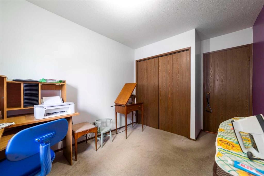 5205 48 Avenue, Sedgewick, AB - Indoor