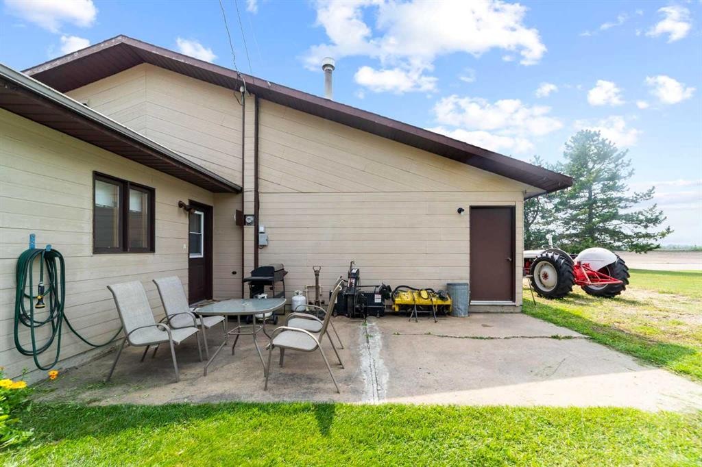5205 48 Avenue, Sedgewick, AB - Outdoor With Deck Patio Veranda With Exterior