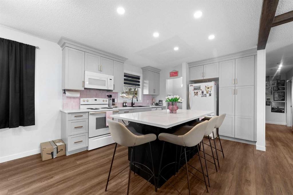 4910 57 Street, Killam, AB - Indoor