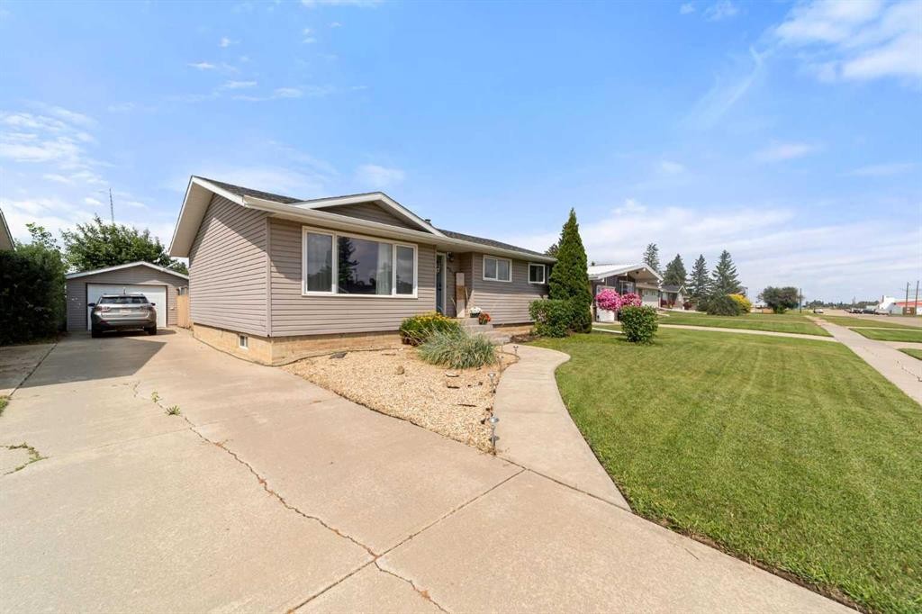 4910 57 Street, Killam, AB - Outdoor