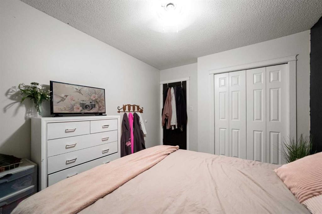 4910 57 Street, Killam, AB - Indoor Photo Showing Bedroom