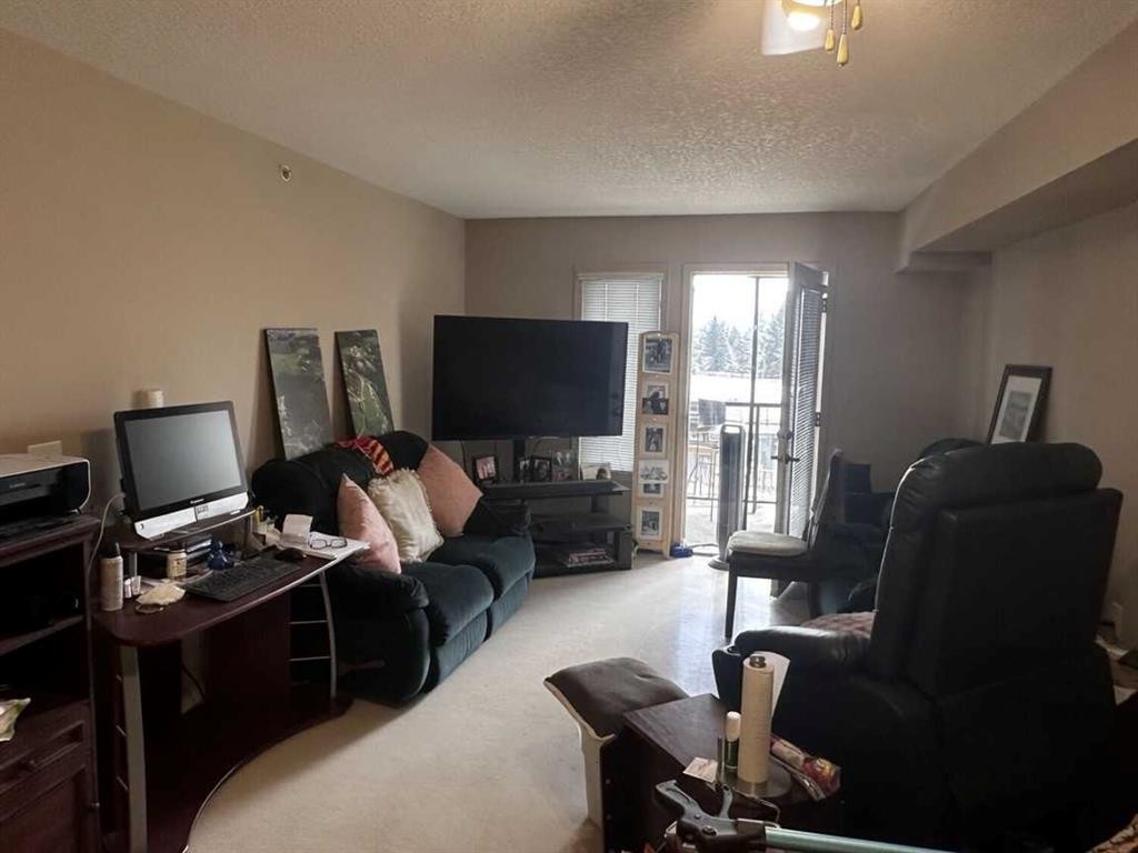 304A-80 Kelloway Crescent, Red Deer, AB - Indoor
