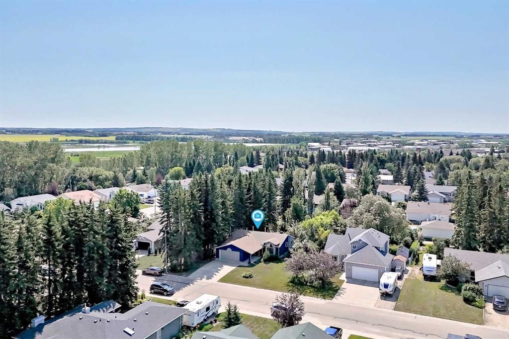 94 Hathaway Lane, Lacombe, AB - Outdoor With View