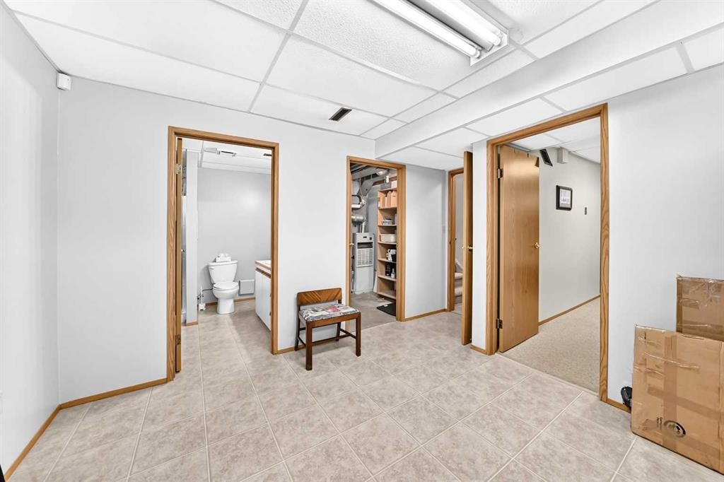 37-2821 Botterill Crescent, Red Deer, AB - Indoor Photo Showing Other Room