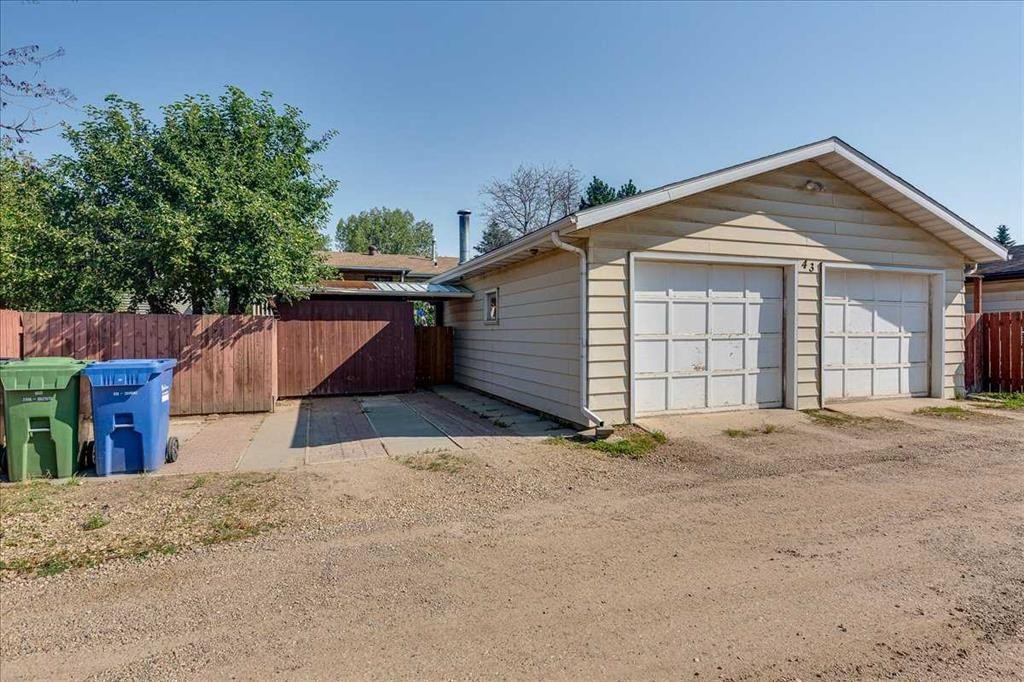 43 Oak Street, Red Deer, AB - Outdoor With Exterior