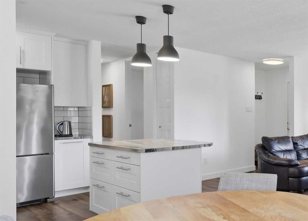 36 Anders Street, Red Deer, AB - Indoor Photo Showing Other Room