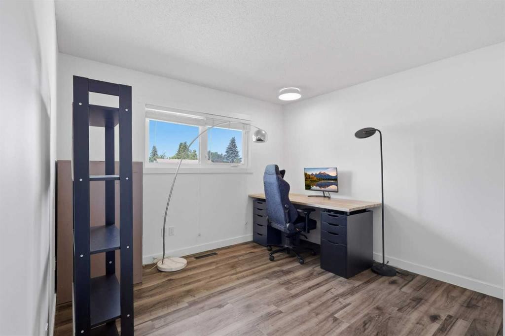 36 Anders Street, Red Deer, AB - Indoor Photo Showing Other Room