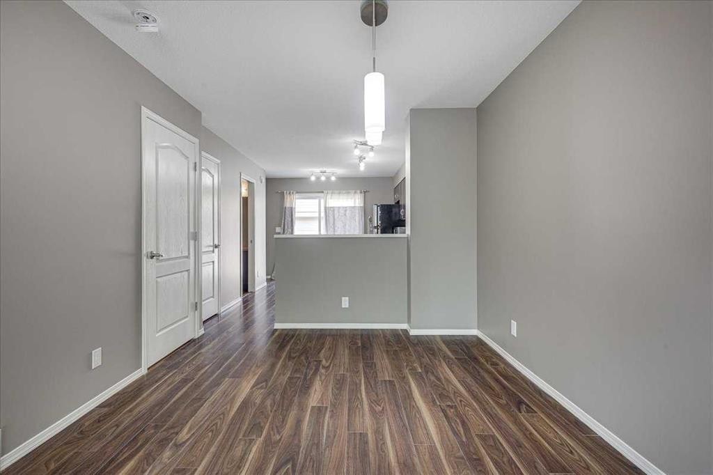 406-30 Carleton Avenue, Red Deer, AB - Indoor Photo Showing Other Room