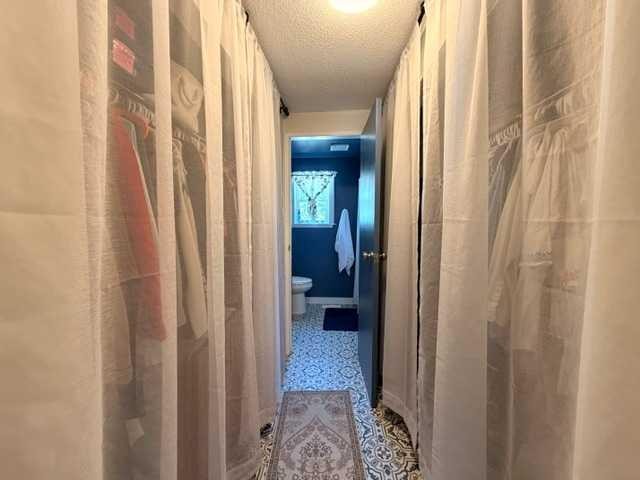 5412 49 A Avenue, Alix, AB - Indoor Photo Showing Bathroom