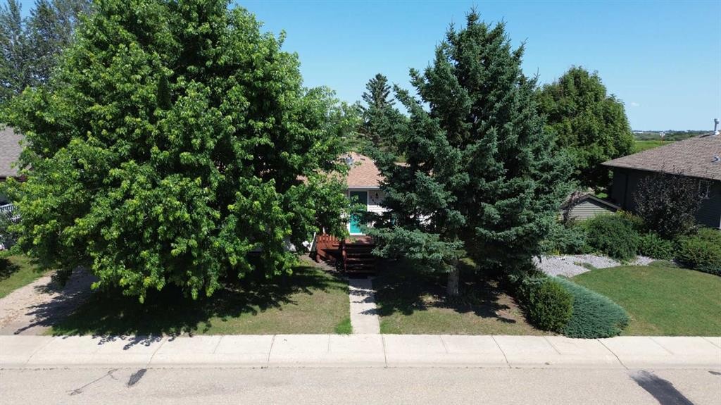 5412 49 A Avenue, Alix, AB - Outdoor