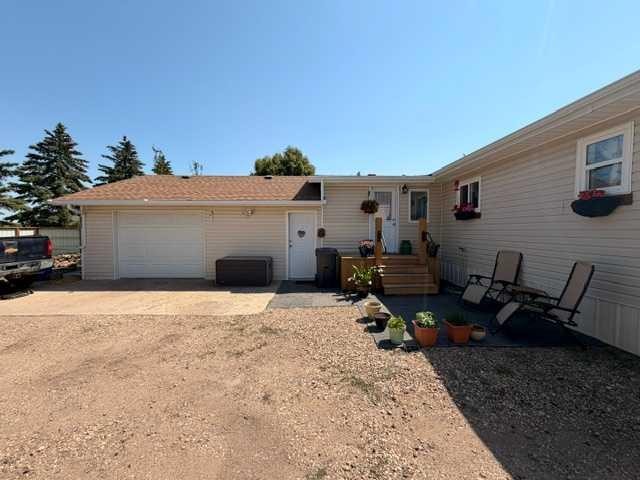 5412 49 A Avenue, Alix, AB - Outdoor With Exterior