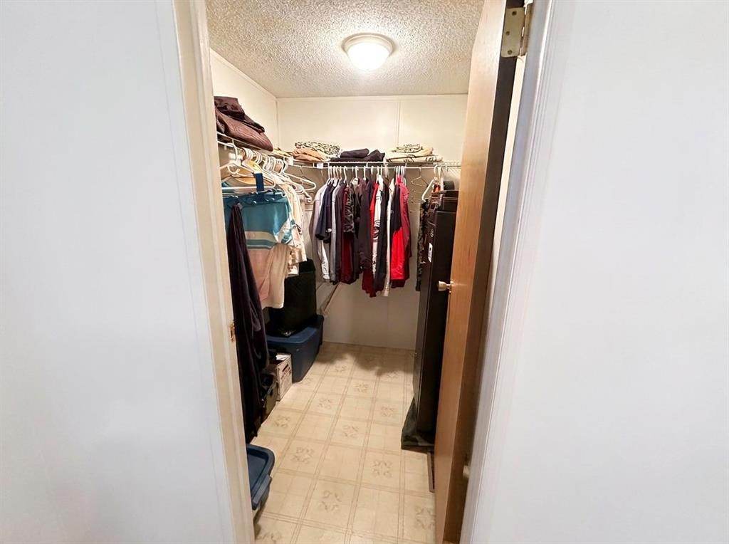 134 Meadow Drive, Benalto, AB