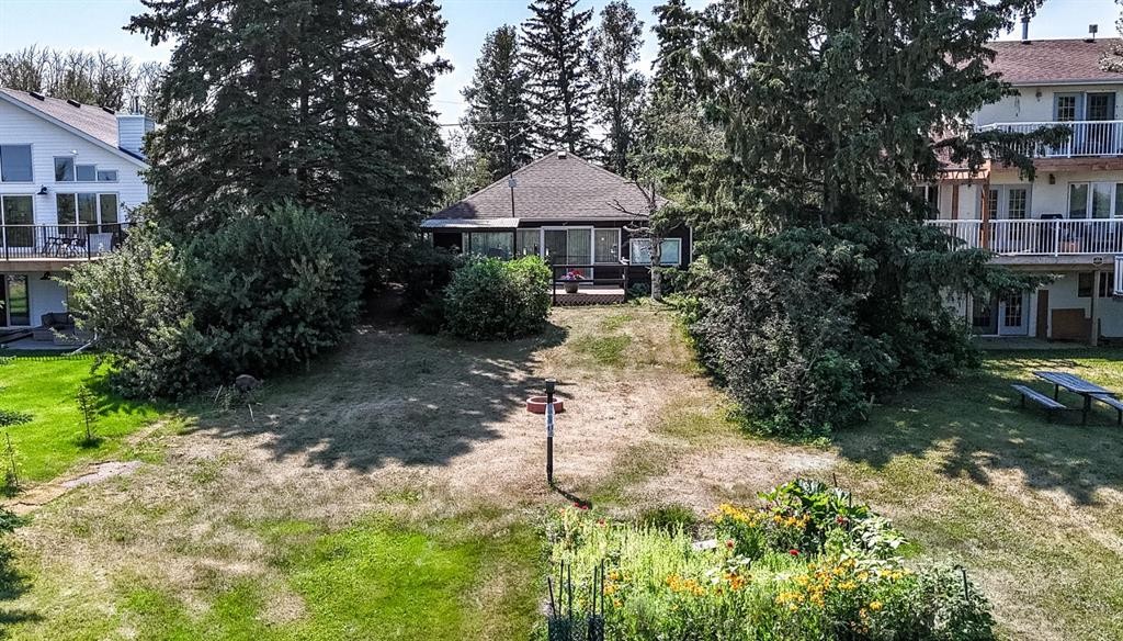 48-40422 Range Road 10, Gull Lake, AB - Outdoor