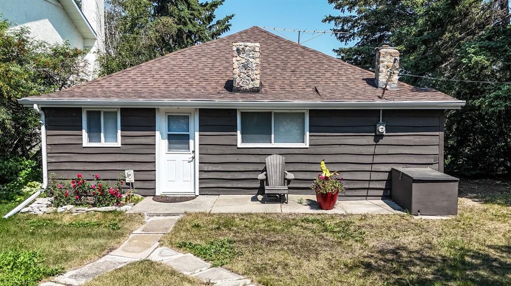 48-40422 Range Road 10, Gull Lake, AB - Outdoor