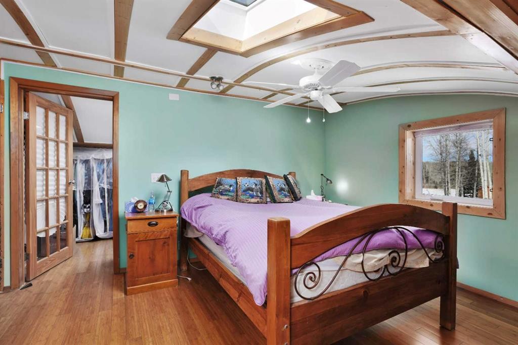 54051 Township Road 351A, Rural Clearwater County, AB - Indoor Photo Showing Bedroom
