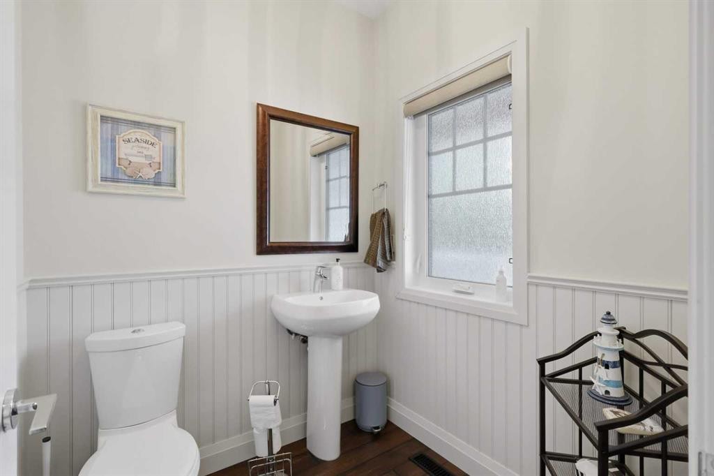 447 Summer Crescent, Rural Ponoka County, AB - Indoor Photo Showing Bathroom