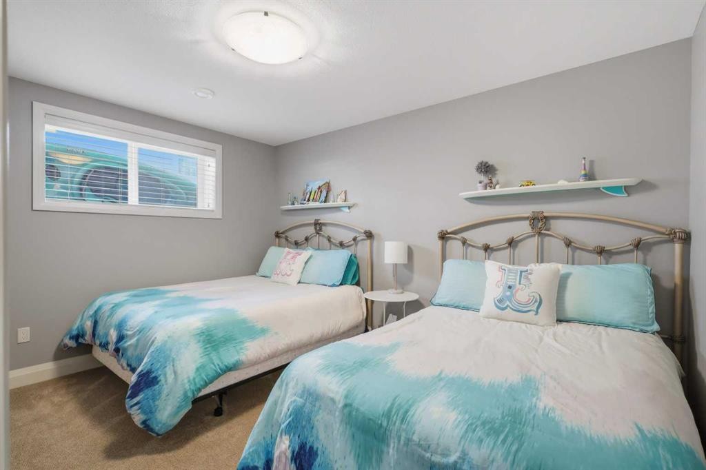 447 Summer Crescent, Rural Ponoka County, AB - Indoor Photo Showing Bedroom