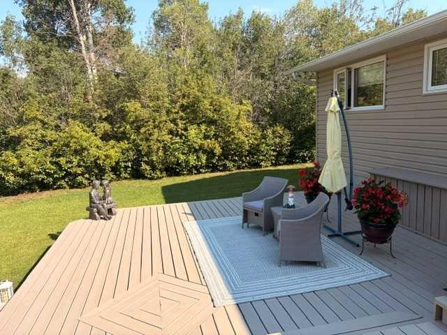 402 East Puffin Street, Pelican Point, AB - Outdoor With Deck Patio Veranda